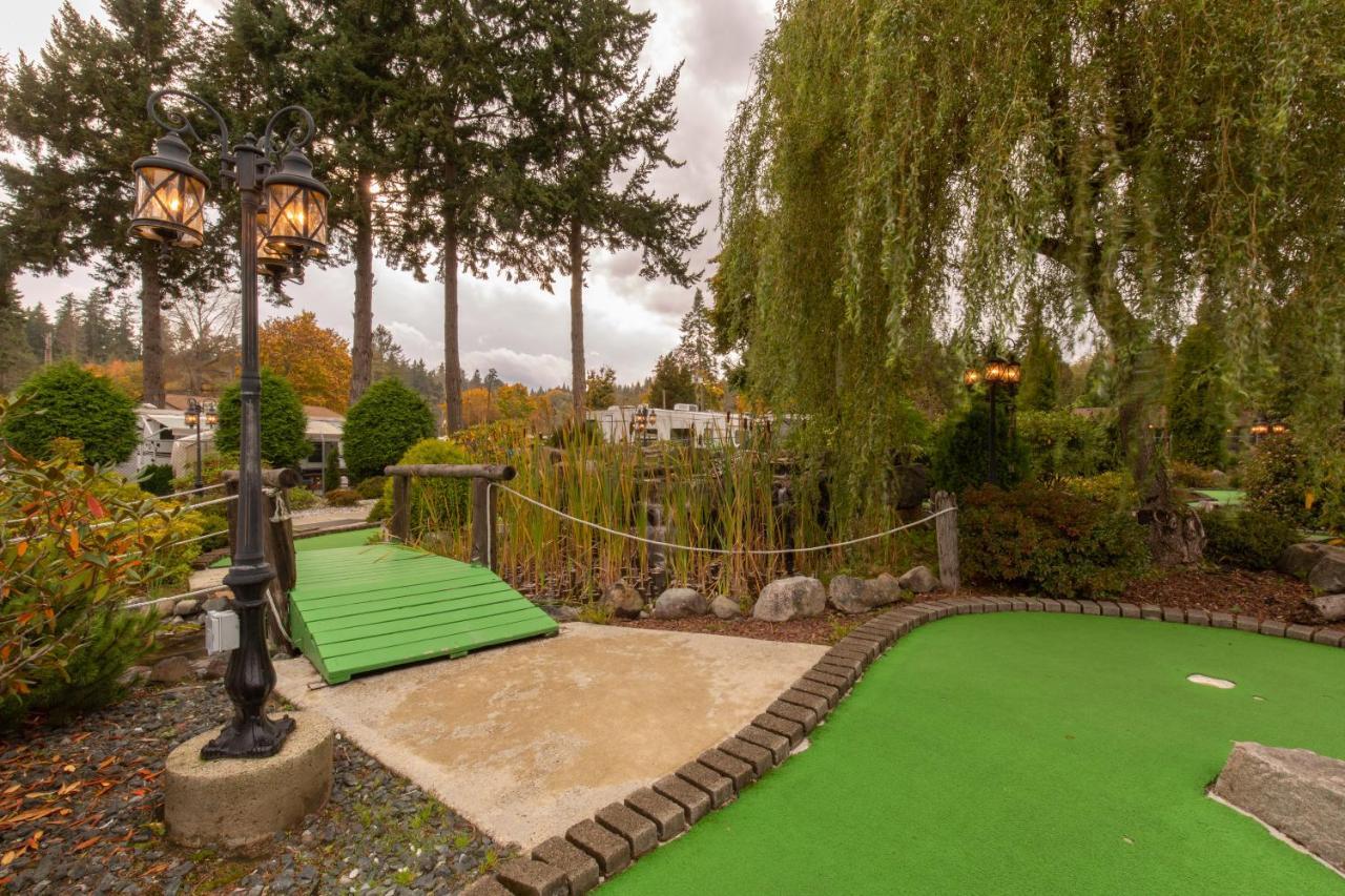 Riverside Resort & Rv Park شاطئ كواليكم المظهر الخارجي الصورة