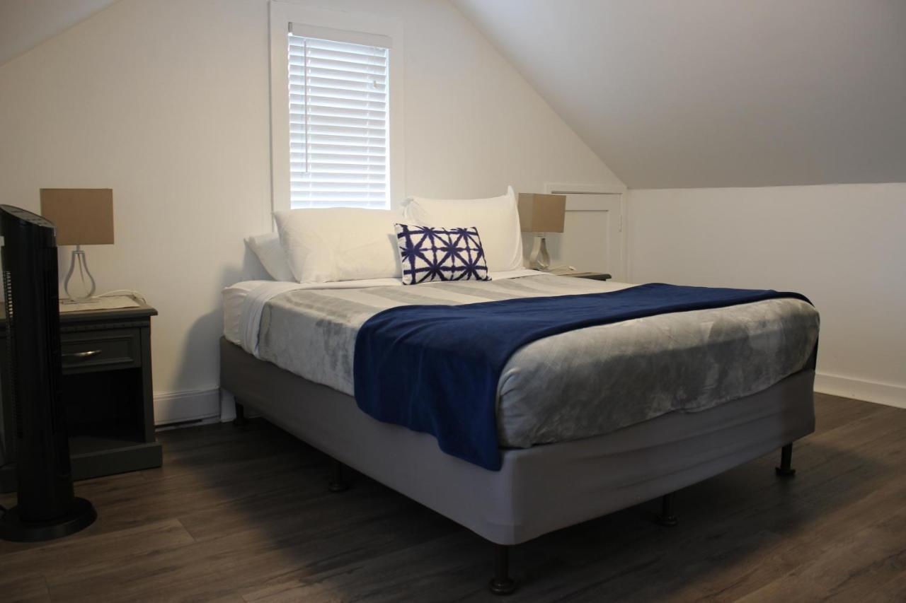 Riverside Resort & Rv Park شاطئ كواليكم المظهر الخارجي الصورة