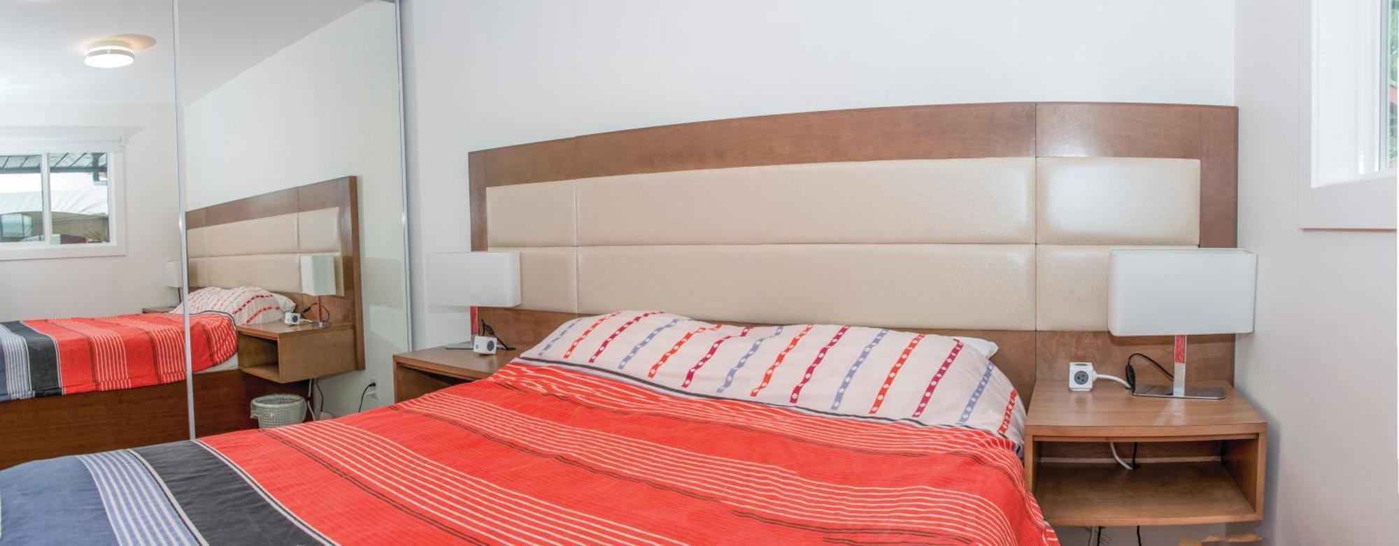 Riverside Resort & Rv Park شاطئ كواليكم الغرفة الصورة